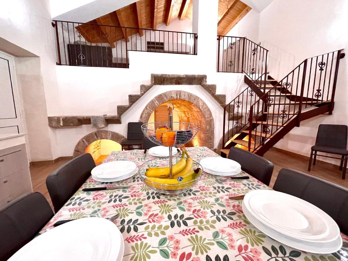 Villa Nunzia Con Piscina, Sauna E Idromassaggio. Floridia Exterior photo