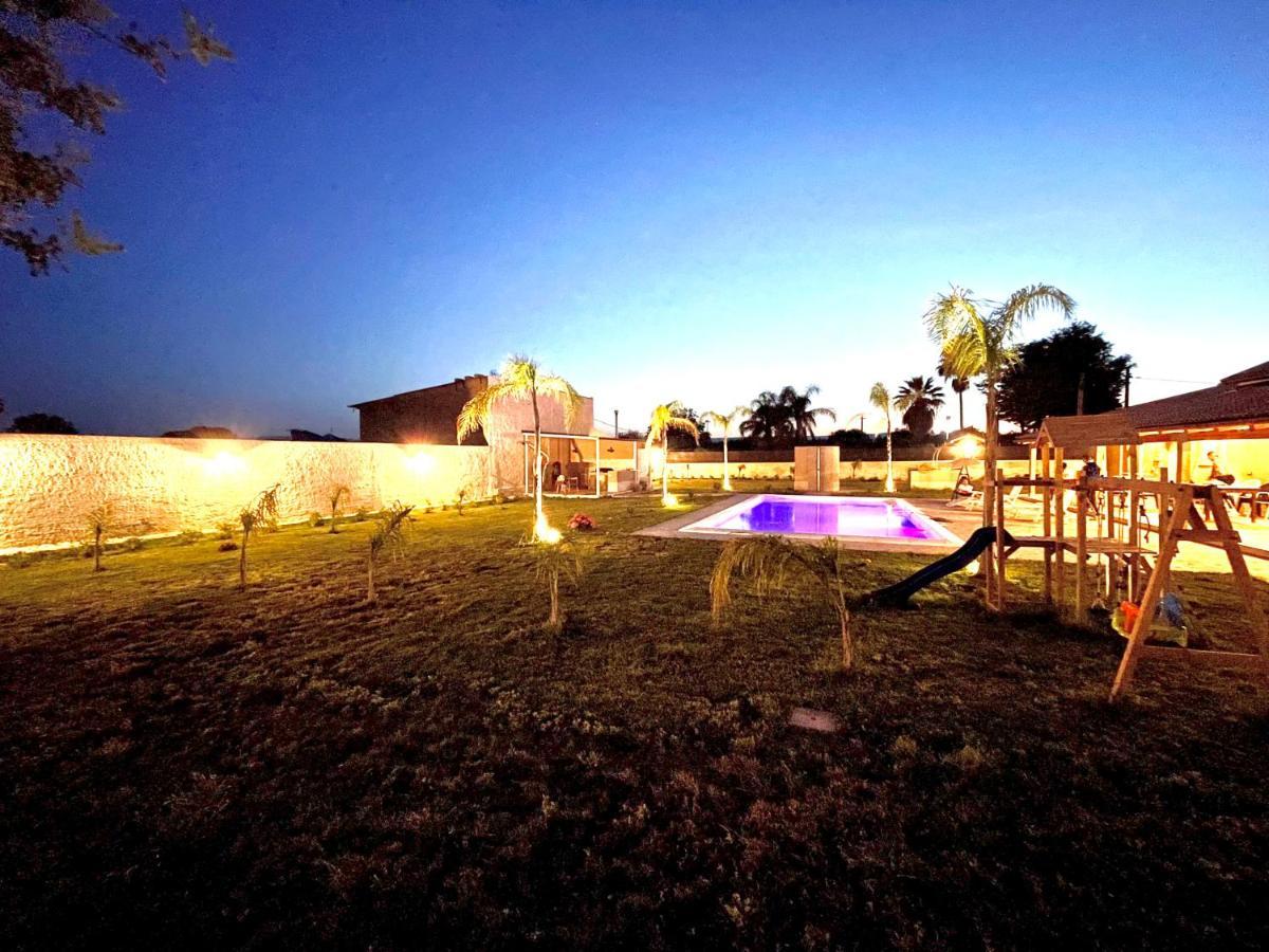 Villa Nunzia Con Piscina, Sauna E Idromassaggio. Floridia Exterior photo